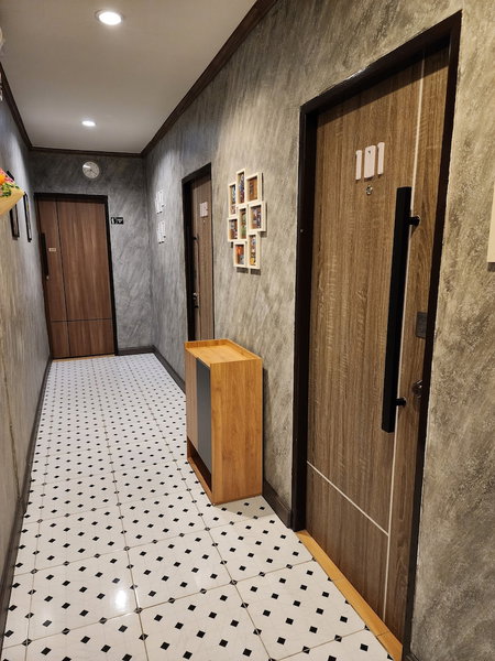 The Travellers House - Pet Friendly Accommodation, Bangkok, Thailand