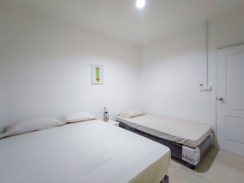 GAO Phala beachfront hostel & pool villa, Ban Chang, Thailand