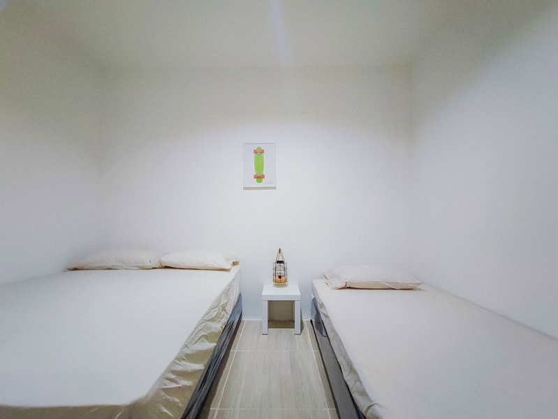 GAO Phala beachfront hostel & pool villa, Ban Chang, Thailand