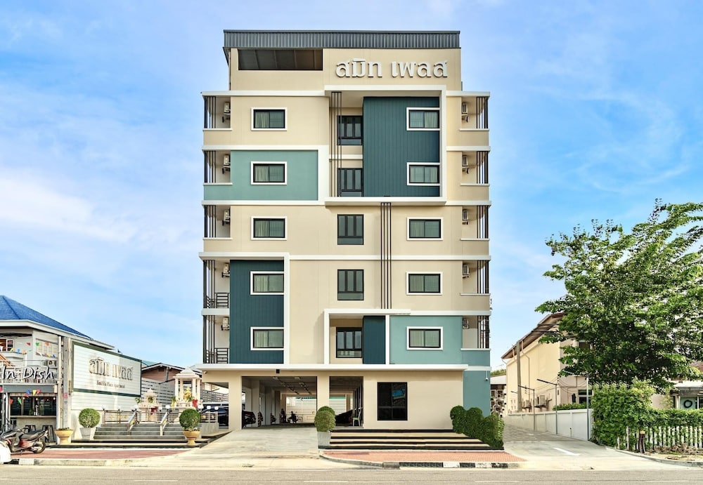 Smith's Place, Thailand