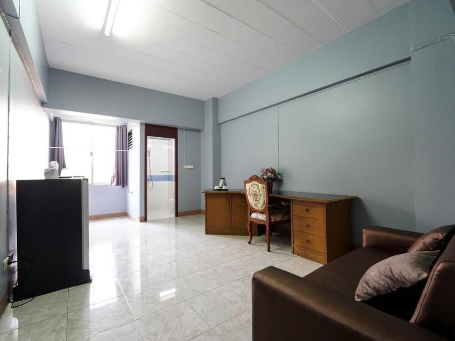 RoomQuest SPS Hotel and Residence, Khlong Luang, Thailand