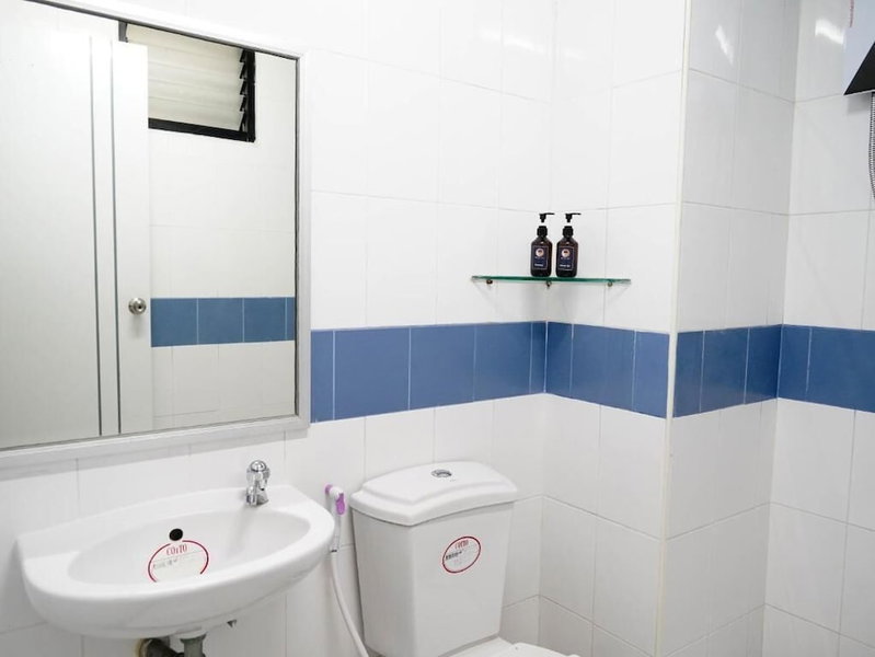 RoomQuest SPS Hotel and Residence, Khlong Luang, Thailand