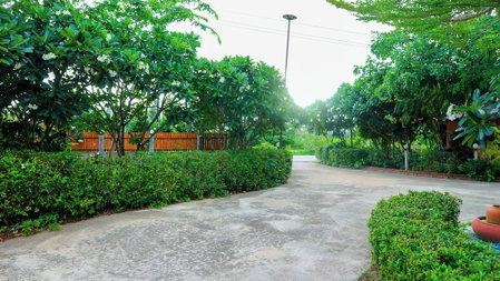 The Moon Resort Phetchaburi, Phetchaburi, Thailand