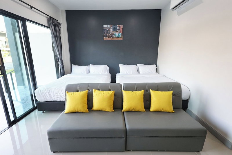 Hillside Premium Hotel, Surat Thani, Thailand