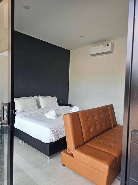Hillside Premium Hotel, Surat Thani, Thailand