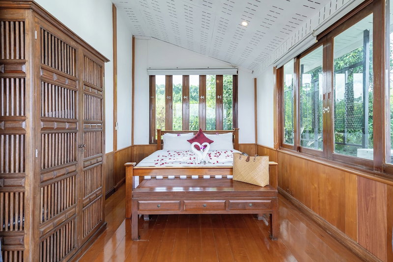 Luxurious 5-bedroom Pool Villa in Heart of Patong, Phuket, Patong, Thailand