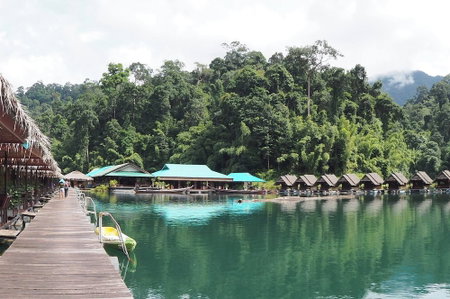 PraiwanRaftHouse, Ban Ta Khun, Thailand