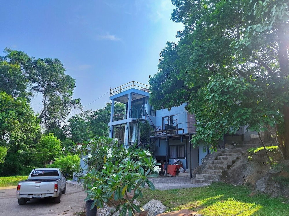 Hotel · The Resort Phu Fah Chai Nam, Sikhio
