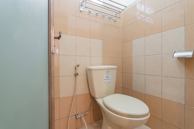 Lembur Kiwari Setra Duta Mitra RedDoorz, Bandung, Indonesia
