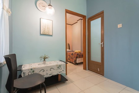 Lembur Kiwari Setra Duta Mitra RedDoorz, Bandung, Indonesia
