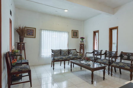 Lembur Kiwari Setra Duta Mitra RedDoorz, Bandung, Indonesia