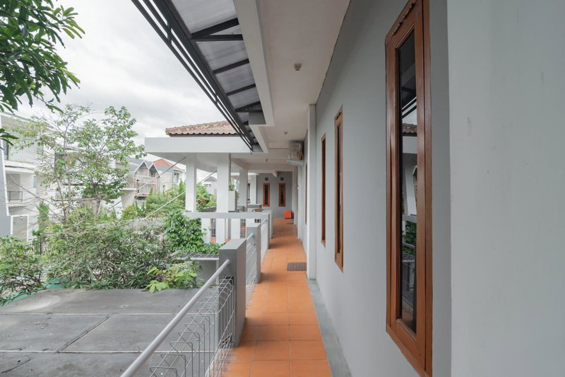 Lembur Kiwari Setra Duta Mitra RedDoorz, Bandung, Indonesia