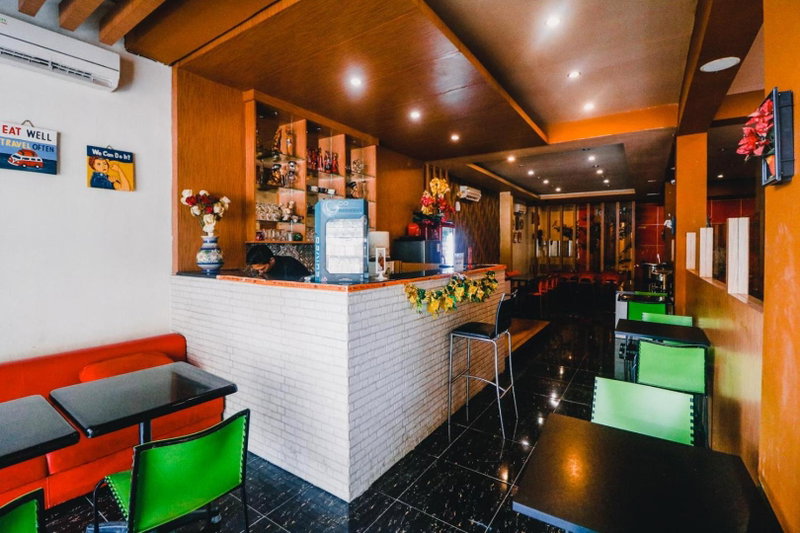 Reddoorz Plus near Makassar Town Square, Makassar, Indonesia