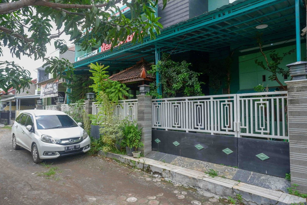 RedDoorz Syariah near RS Mitra Siaga, Indonesia