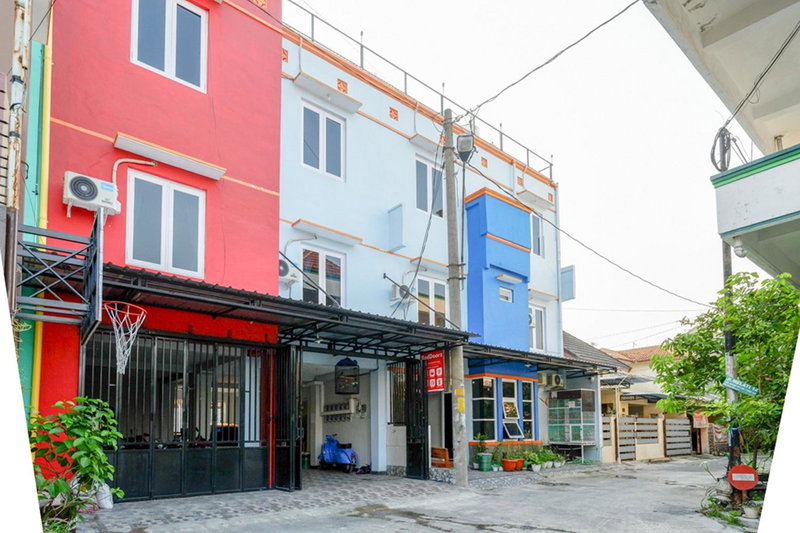 RedDoorz near Jalan Adi Sucipto Solo, Solo, Indonesia