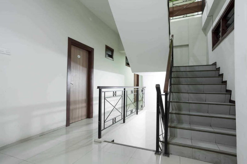 RedDoorz @ Panglima Sudirman, Surabaya, Indonesia