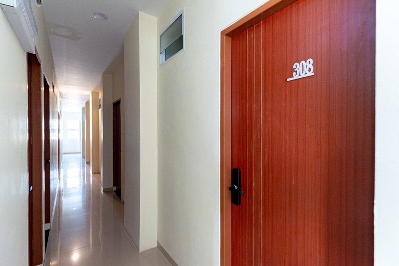 RedDoorz Plus at Komplek ABC Batu Aji Batam, Kubuk, Indonesia