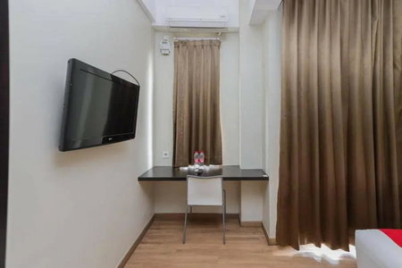 RedDoorz Plus at Riverside Malang, Malang, Indonesia