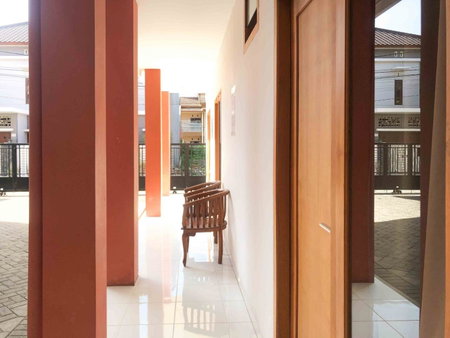 Sofia Residence Syariah Mitra RedDoorz, Malang, Indonesia