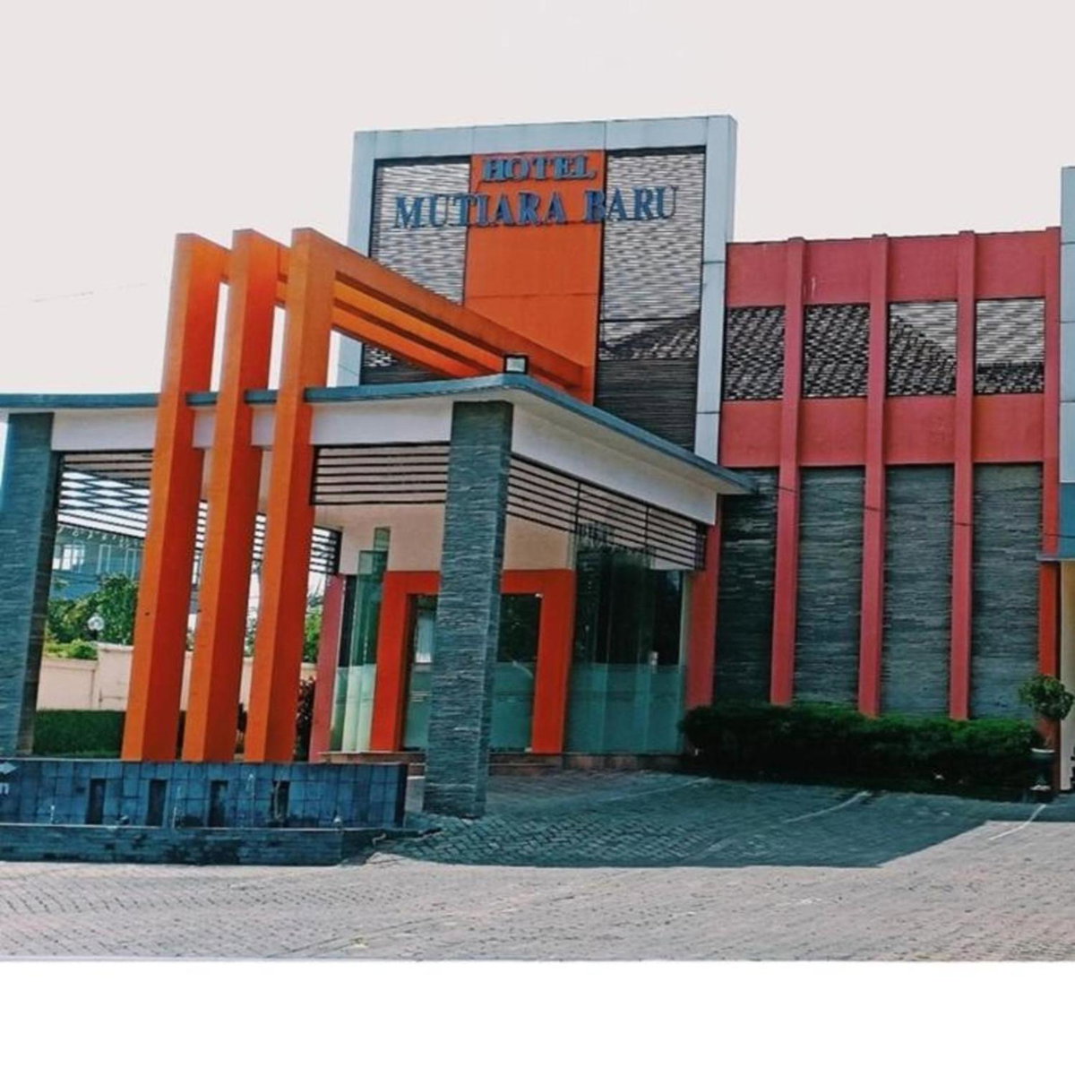 Hotel · Hotel Mutiara Baru, Batu