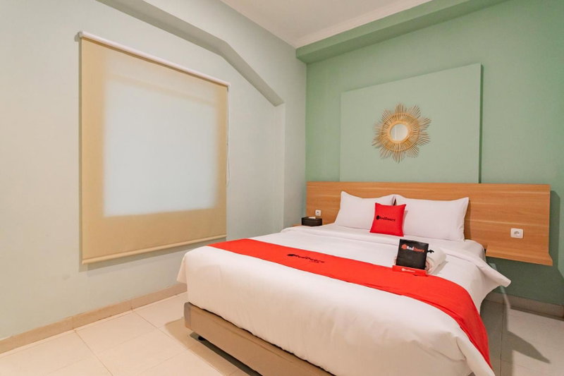 RedDoorz Plus @ Bagusrangin Street, Bandung, Indonesia