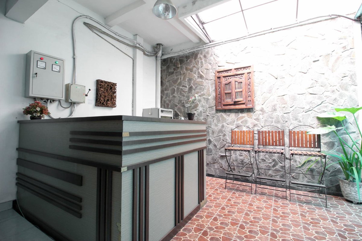 Hotel · RedDoorz @ Seturan Raya, Yogyakarta