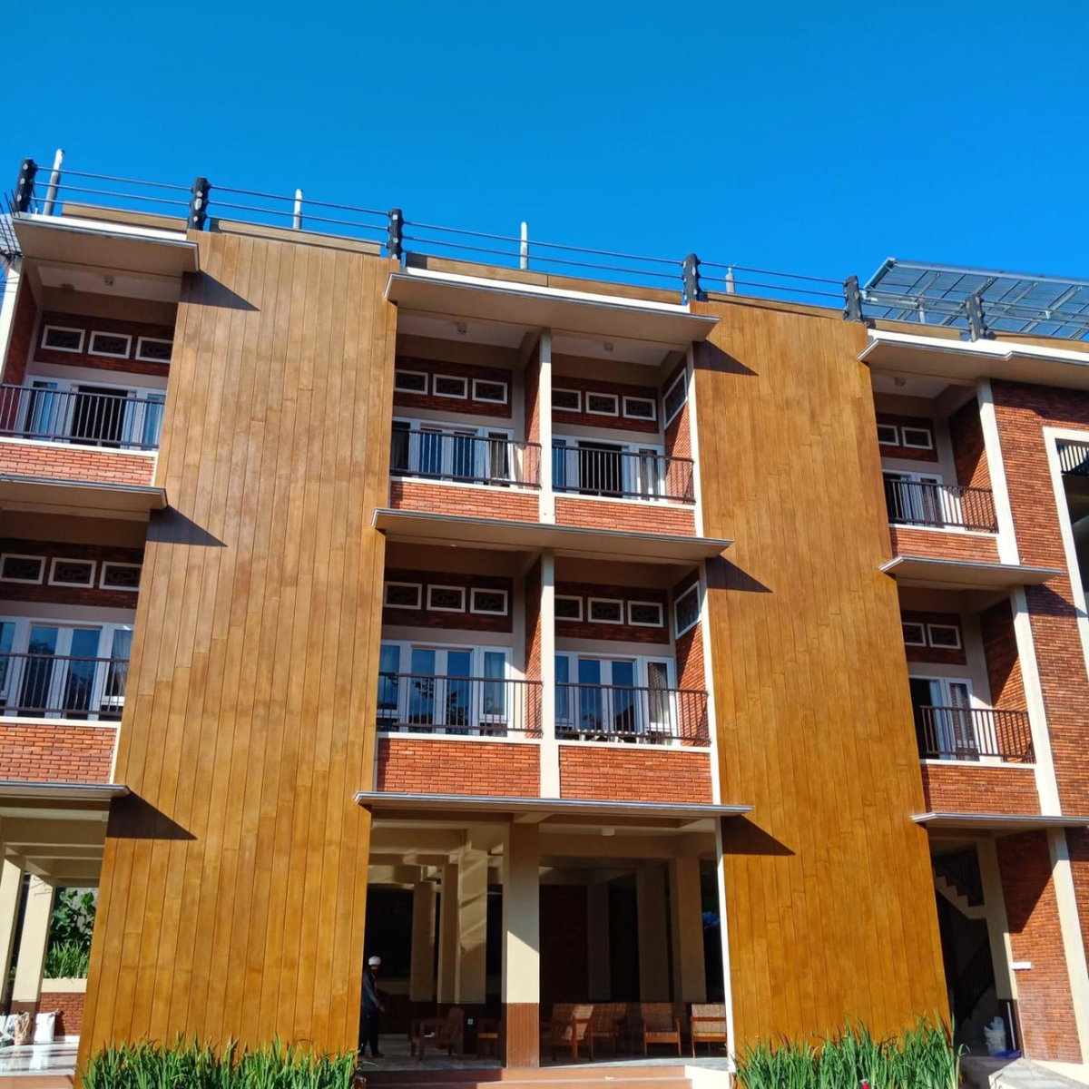 Hotel · Urbanview Hotel Syariah Insani Cisarua Puncak, Bogor