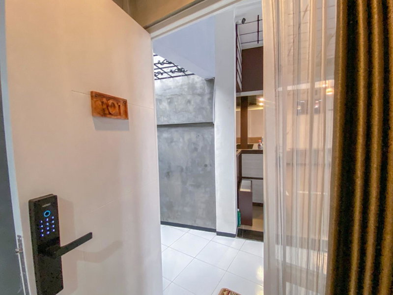 RedDoorz Syariah At Mitra Guest House, Malang, Indonesia