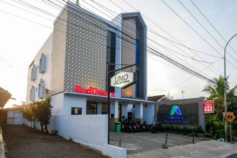 RedDoorz near Universitas Muhammadiyah Purwokerto 2, Kembaran, Indonesia