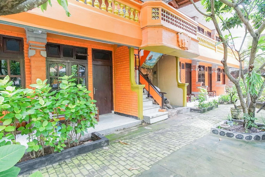 RedDoorz at Mahendra Beach Inn Kuta, Kuta, Indonesia