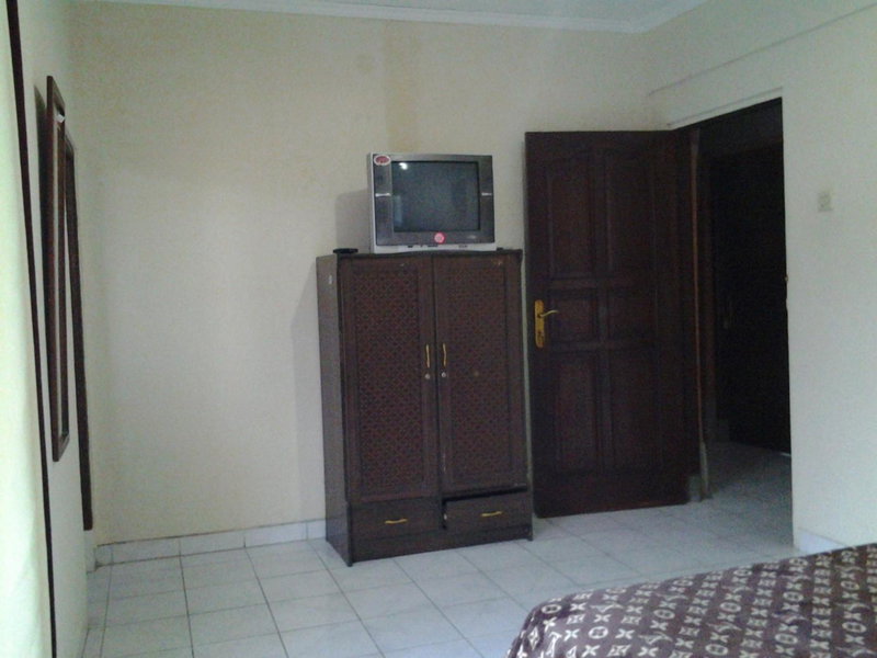 RedDoorz at Mahendra Beach Inn Kuta, Kuta, Indonesia