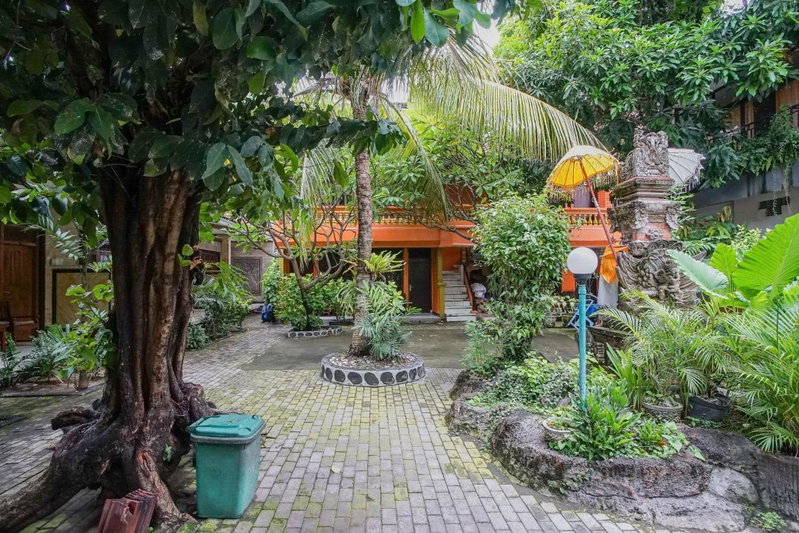 RedDoorz at Mahendra Beach Inn Kuta, Kuta, Indonesia