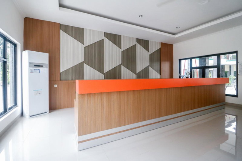 RedDoorz Plus near Kualanamu Airport Medan, Medan, Indonesia