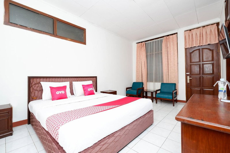 SUPER OYO Capital O 1644 Hotel Griya Kencana, Solo, Indonesia