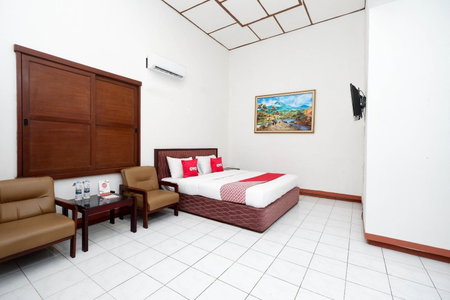 SUPER OYO Capital O 1644 Hotel Griya Kencana, Solo, Indonesia