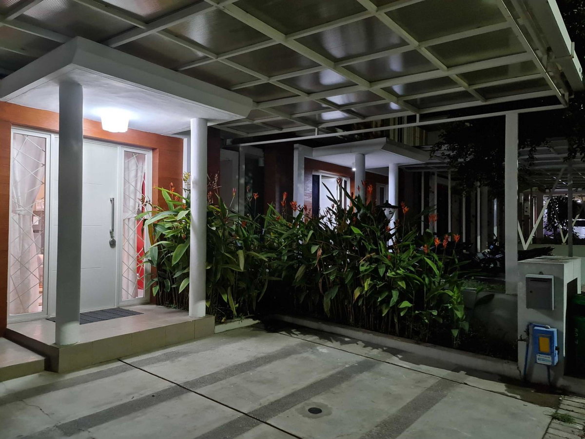 Hotel · The Awan's Home, Malang