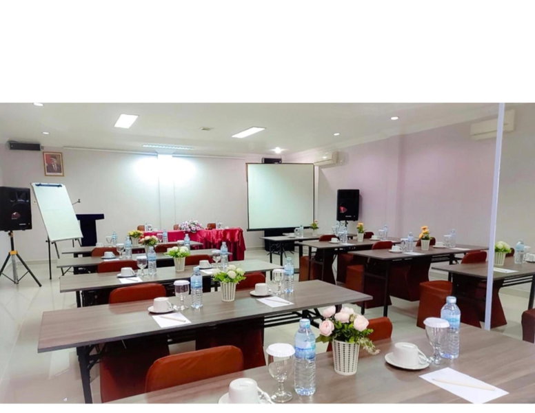 Dlira Syariah Hotel, Pekanbaru, Indonesia