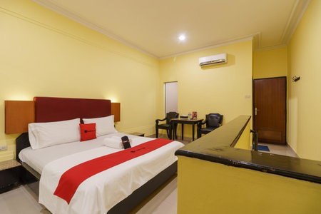RedDoorz Plus near Ancol, Jakarta, Indonesia
