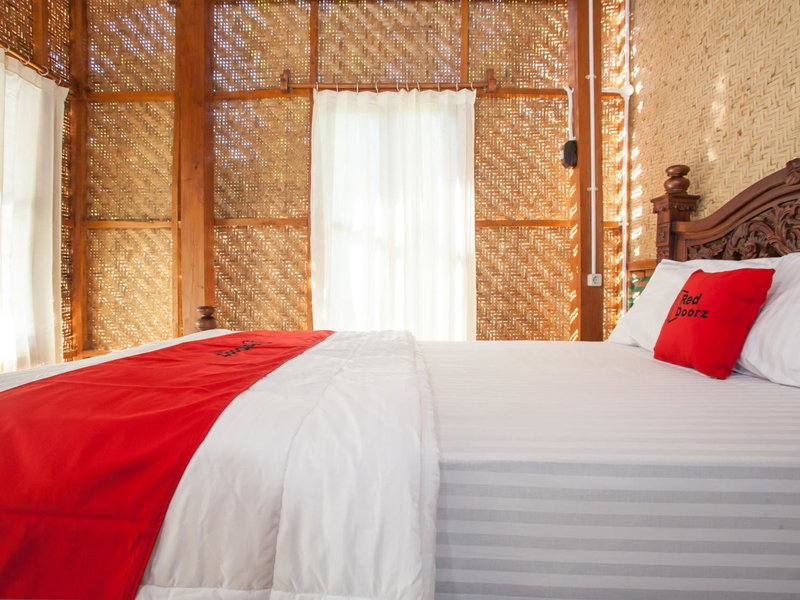 RedDoorz near Banyuwangi Kota Train Station, Banyuwangi, Indonesia