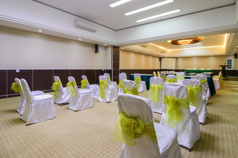 Mariani International Hotel, Padang, Indonesia