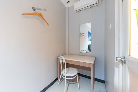 RedDoorz near Botani Square Mall, Bogor, Indonesia