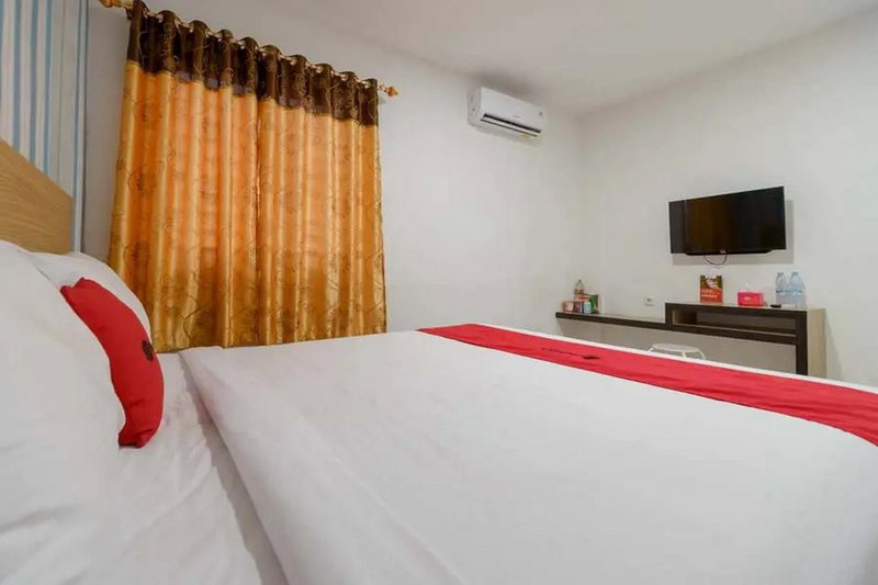 RedDoorz Plus @ Cemara Asri Medan, Pulauberayan Dadap, Indonesia