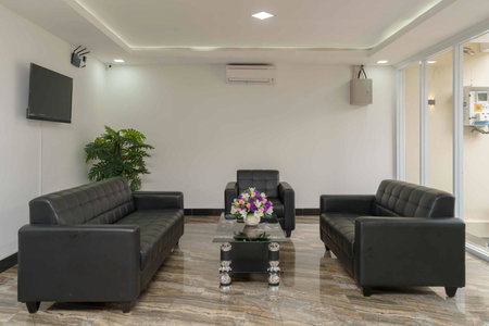 RedDoorz Plus near Eka Hospital BSD 5, Tangerang, Indonesia