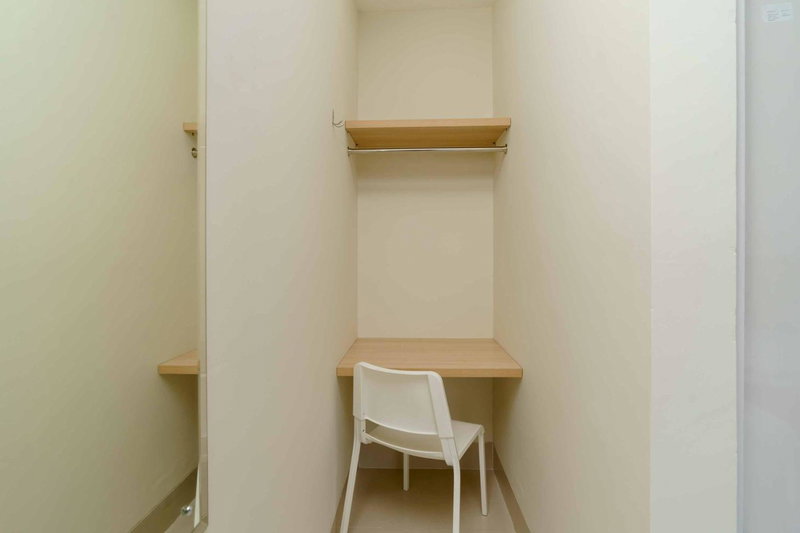 RedDoorz Plus near Eka Hospital BSD 5, Tangerang, Indonesia