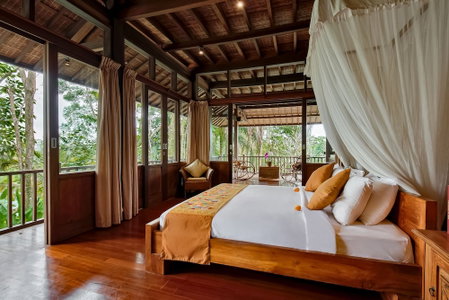 Villa Atas Awan, Payangan, Indonesia