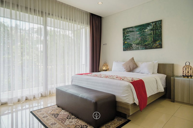 Chamomile Hill View 6BR Villa pool and movie room, Bandung, Indonesia