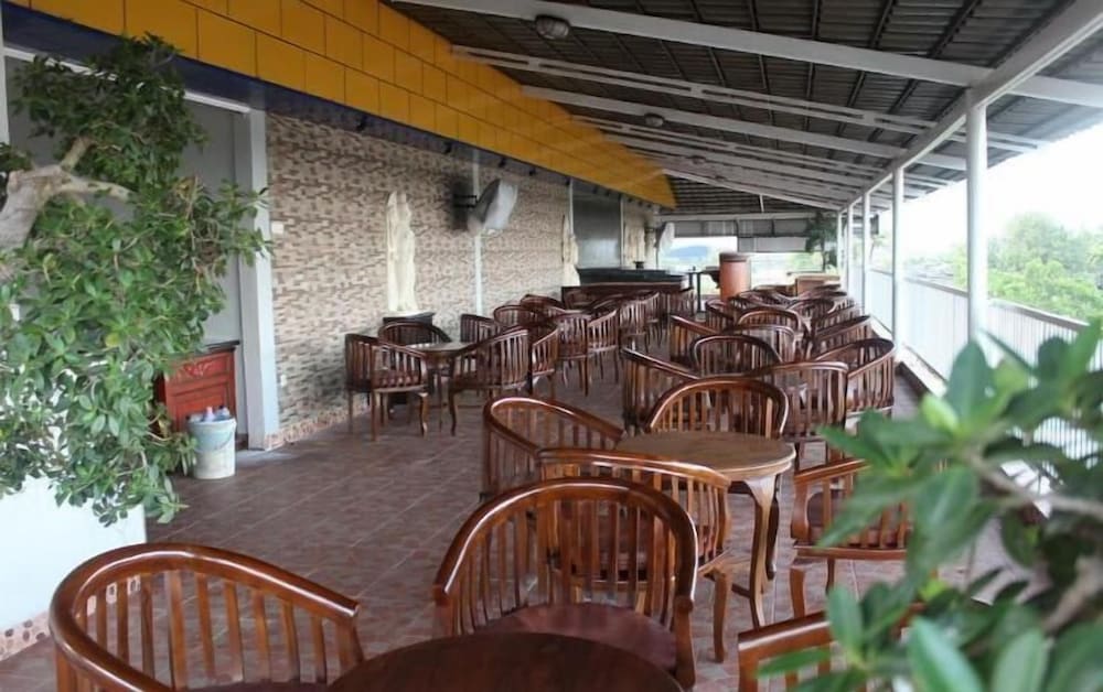 Imelda Hotel - Waterpark - Convention, Indonesia