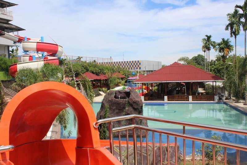 Imelda Hotel - Waterpark - Convention, Padang, Indonesia
