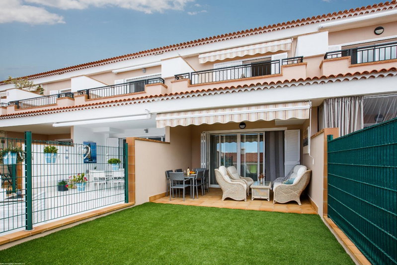 Residencial Playa de La Arena, Puerto de Santiago, Spain