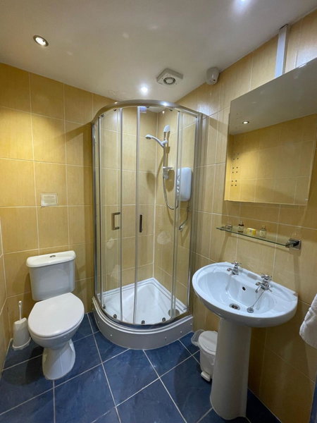 OYO Lamphey Hall, Pembroke, United Kingdom
